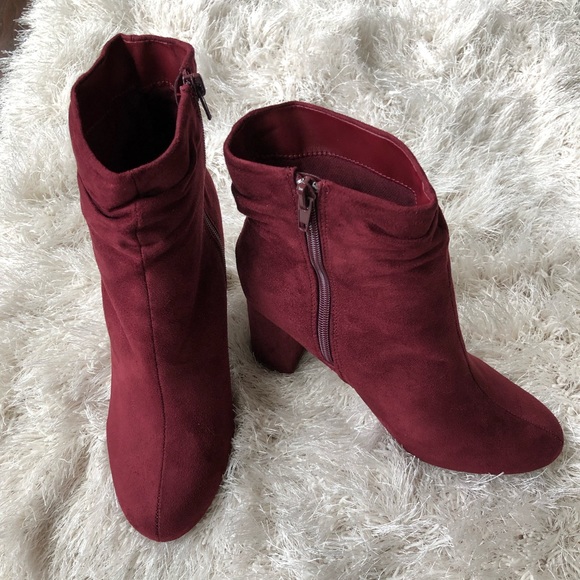 ‼️PRICE IS FIRM‼️Chunky heel toe ankle boots - Picture 3 of 5